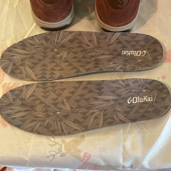 Like New OluKai Lae'ahi Li Kala Aloha Suede Sneaker Shoes Men's Sz  13M. - Picture 11 of 16